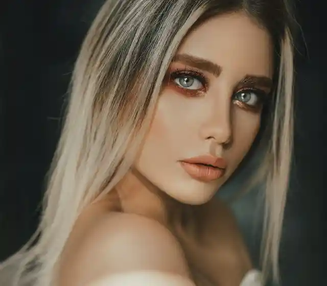 Sua Moglie