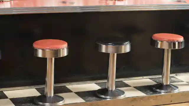 An Ordinary Restaurant