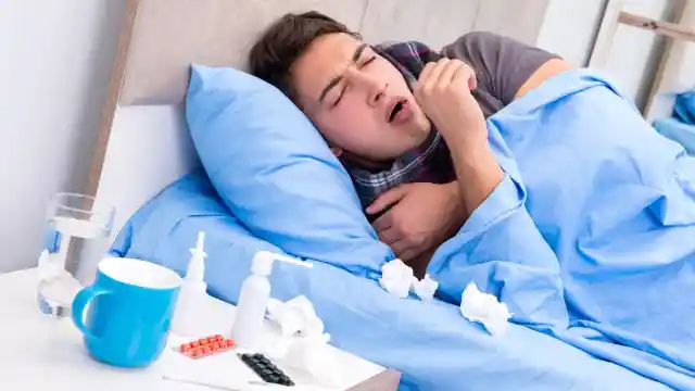 Cloué À Un Lit D’hôpital