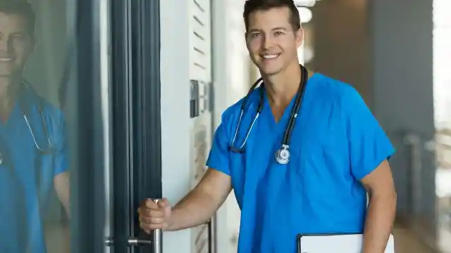 No Consultório Médico