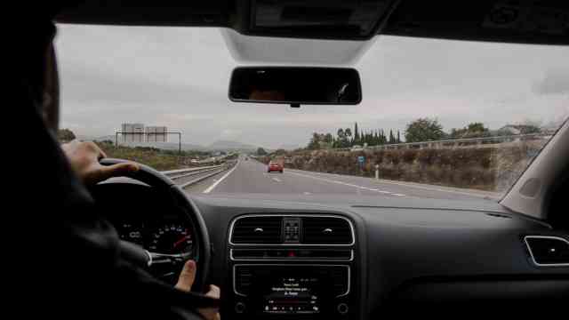 LARGO CAMINO A CASA