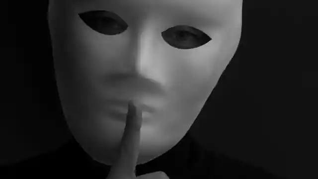 Demasiados Secretos