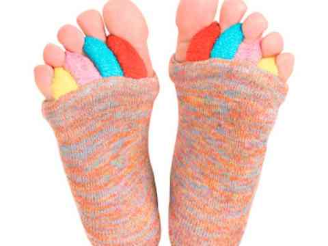 My Happy Feet – Retiree Invents Miracle Socks That Relieve Foot Pain!