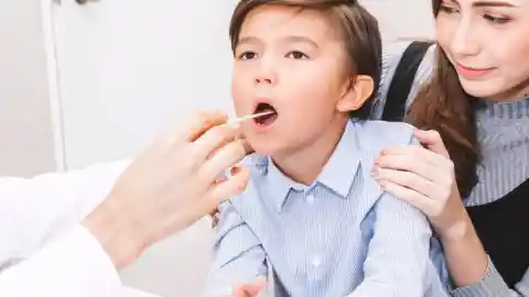 Unausgesprochene Bindungen