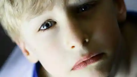 Kid Bullied Relentlessly In Burger King, Unaware Someone Was About To Intervene
