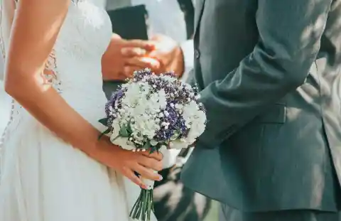 Una Novia Inmadura Y Egocéntrica