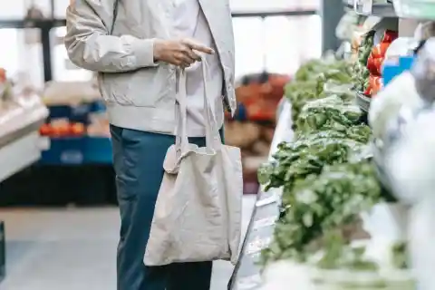 Couple Take Homeless Man Shopping Until Cashier Sees Their Cart