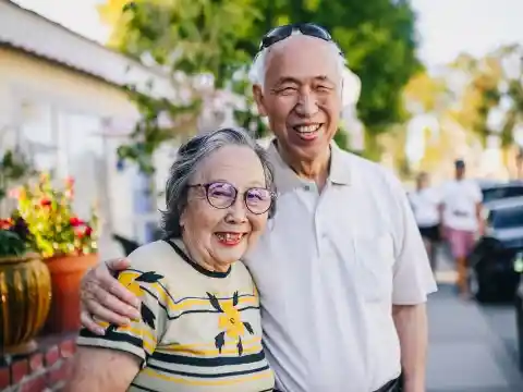 The Triangle Method: A New Approach To Finding Love