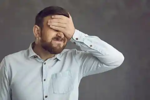 Ele Se Sentiu Mal
