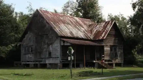 Going Back To Her House