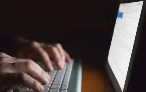 Arremetida En Internet