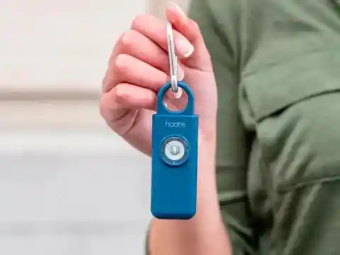 Hootie Personal Safety Alarm – Protect Your Loved Ones Even If You’re Not Around