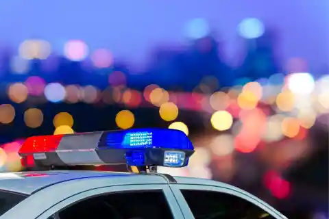 Intervención De La Policía