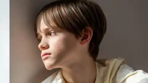 Kid Bullied Relentlessly In Burger King, Unaware Someone Was About To Intervene