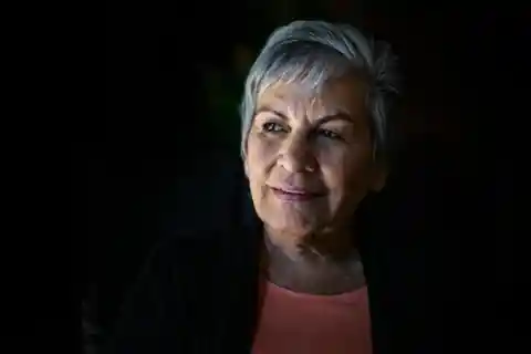 Una abuela lúgubre