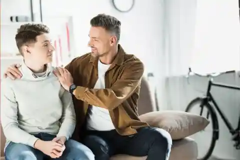 Kid Bullied Relentlessly In Burger King, Unaware Someone Was About To Intervene