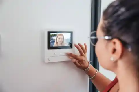 Seltsame Bitte Um Die Benutzung Der Toilette
