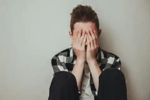 Kid Bullied Relentlessly In Burger King, Unaware Someone Was About To Intervene
