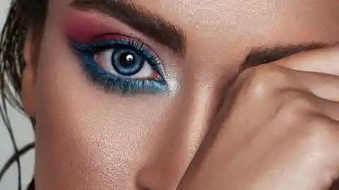 Makeup Tutorial Fails
