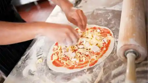 Wife’s Surprise Visit to Husband’s Beloved Restaurant Unveils Unexpected Twist
